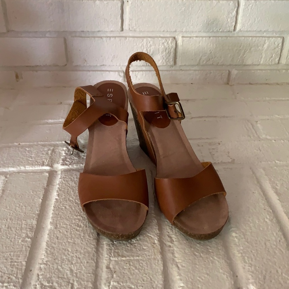 ESpirit brown leather wedges